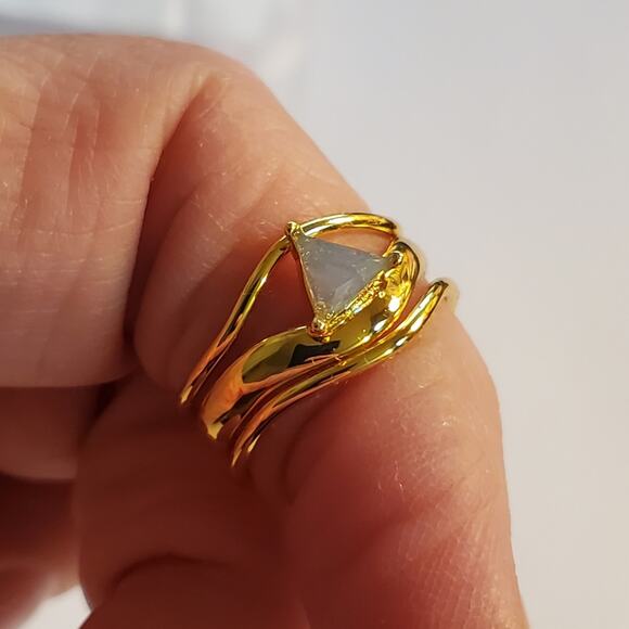 Anthropologie Modern Wavy Ring Set trio rings New with tags attached - Picture 5 of 10